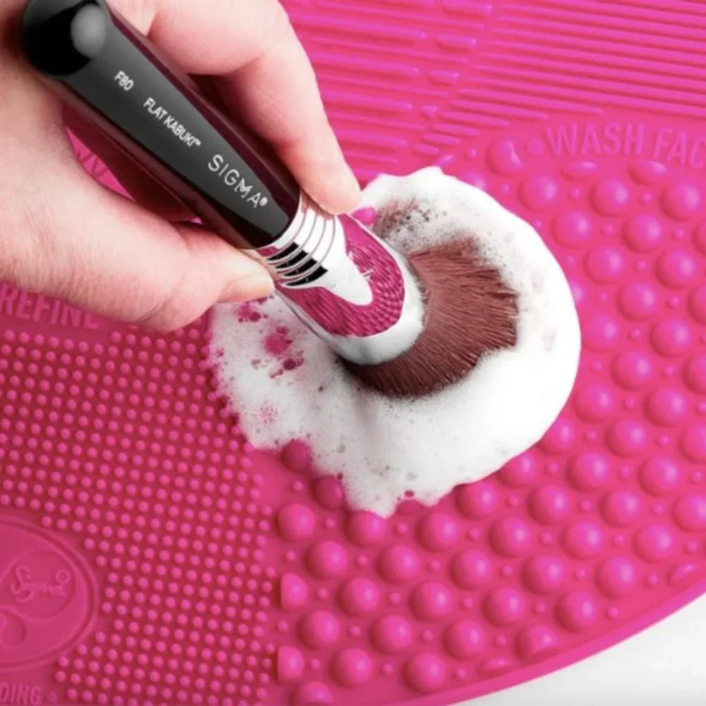 SIGMA SPA® EXPRESS BRUSH CLEANING MAT- NIB- PINK